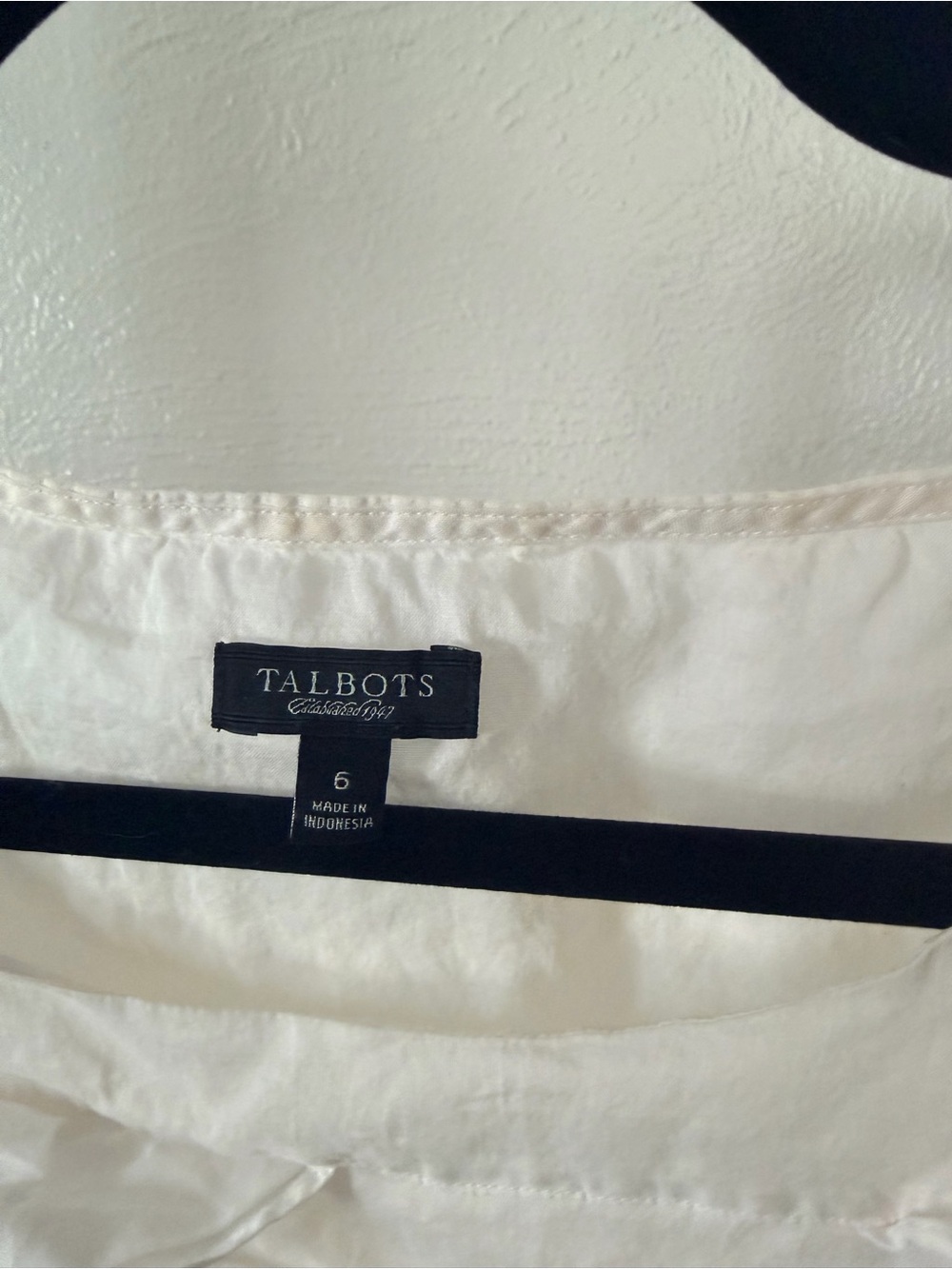 Talbots White Sleeveless Ruffle Texture Top With Lining Size 6‎ - Picture 3 of 4